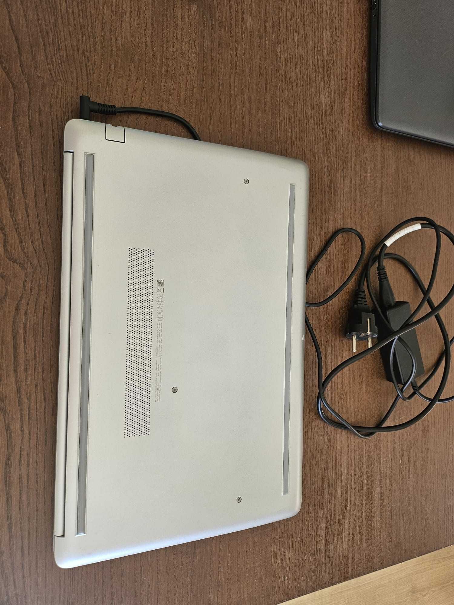PC Portátil HP 
Intel Core i5