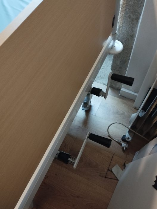 Cama articulada com colchão anti-escaras