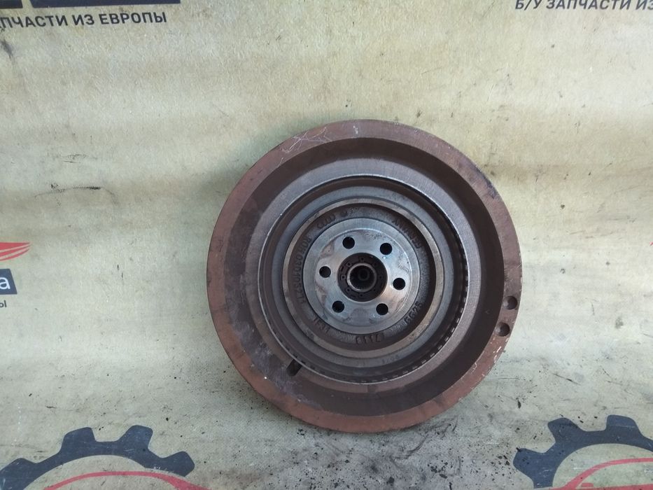 Skoda Fabia II 07-14 1.2  маховик диск корзина сцепления 030105271