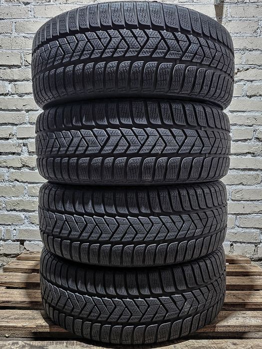 Зимові 215/60r16 Pirelli | 7mm | 2023 | Italy | Преміум шини | Ідеал