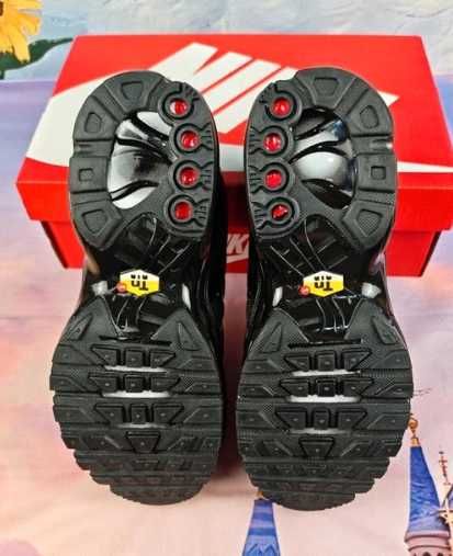 Buty meskie Mokasyny Nike_Max_TN_Plus_Black R.45