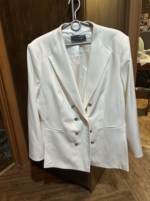 Неймовірний оверсайз піджак білий