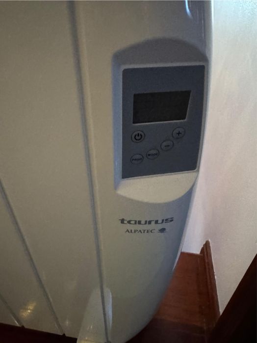 Aquecedor elétrico Taurus 2000W