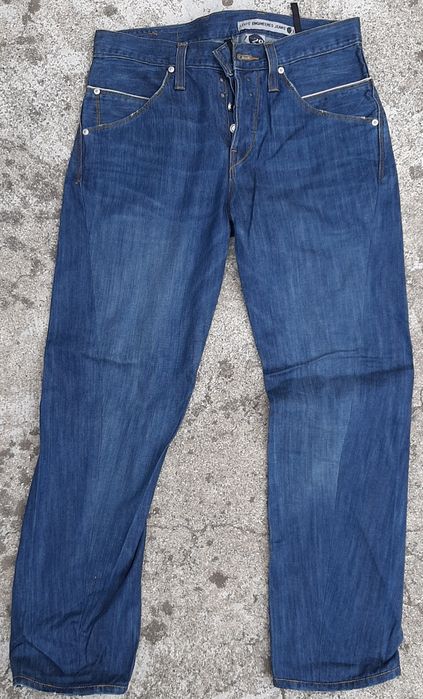 Calças ganga Levi's originais
Engineered jeans.
Muito pouco uso. Como