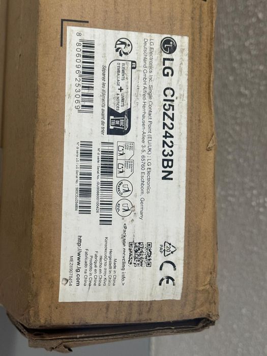 Placa de indução nova na caixa