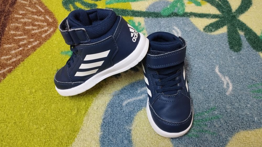 Ténis adidas altasport Mid criança n°24