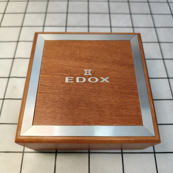 Edox Швейцарський годинник