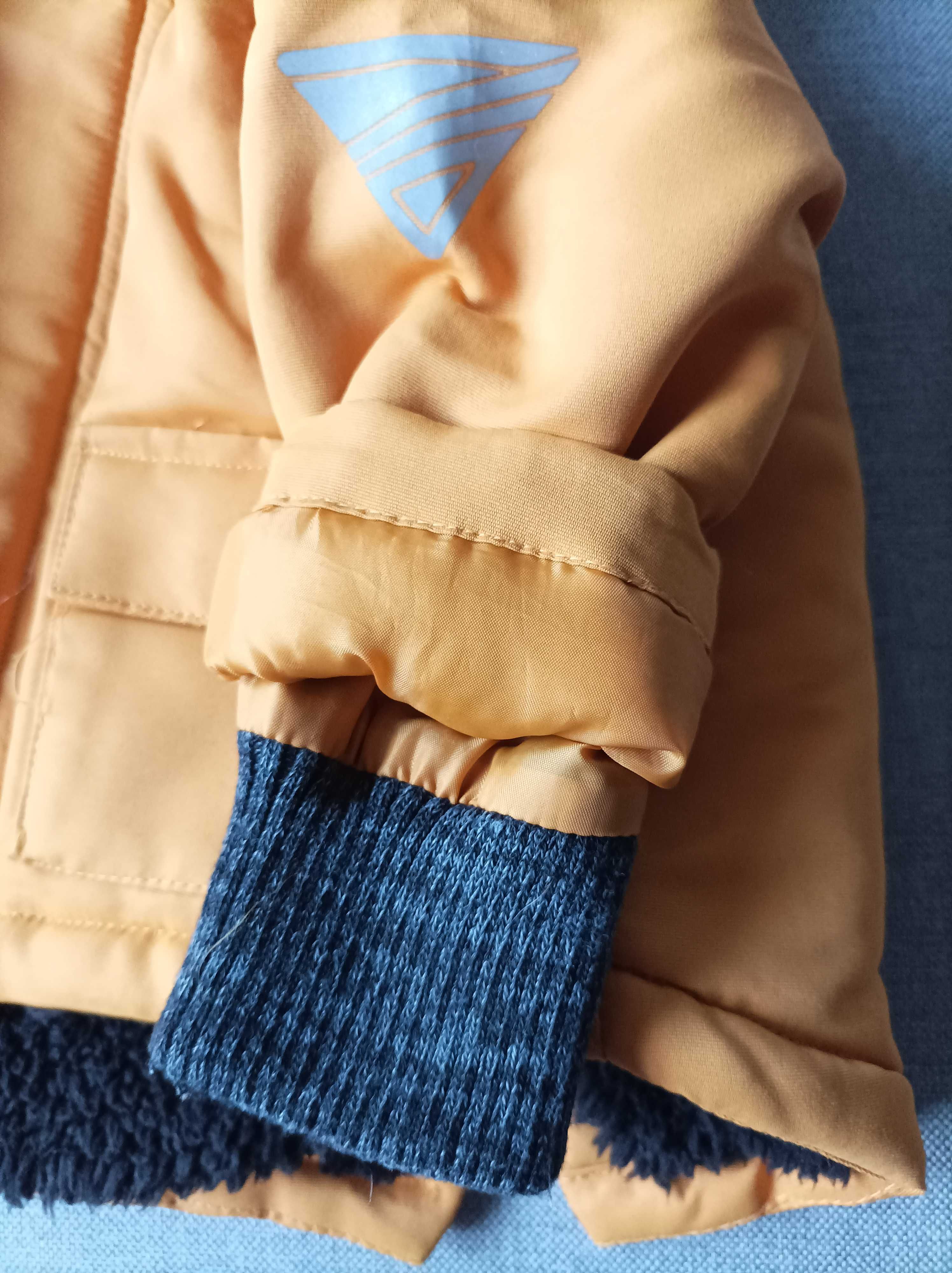Nowa z metką, Ciepła kurteczka z kapturem, roz. 62 PRIMARK