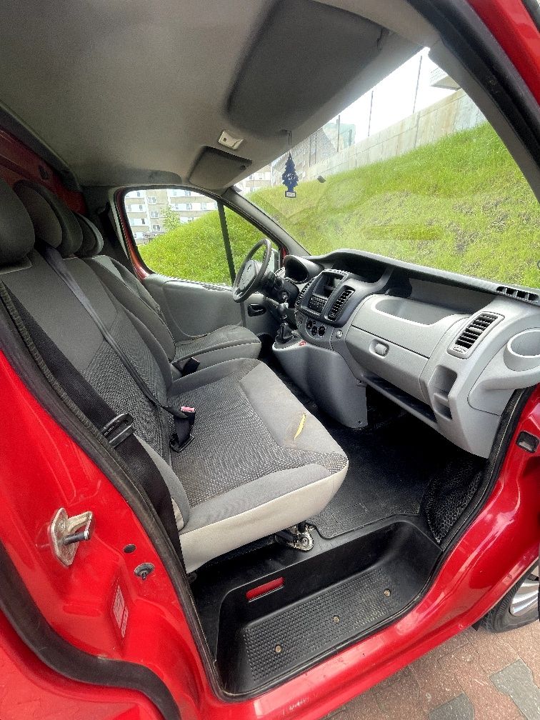 Opel Vivaro Long 2.0 CDTI 115 KM