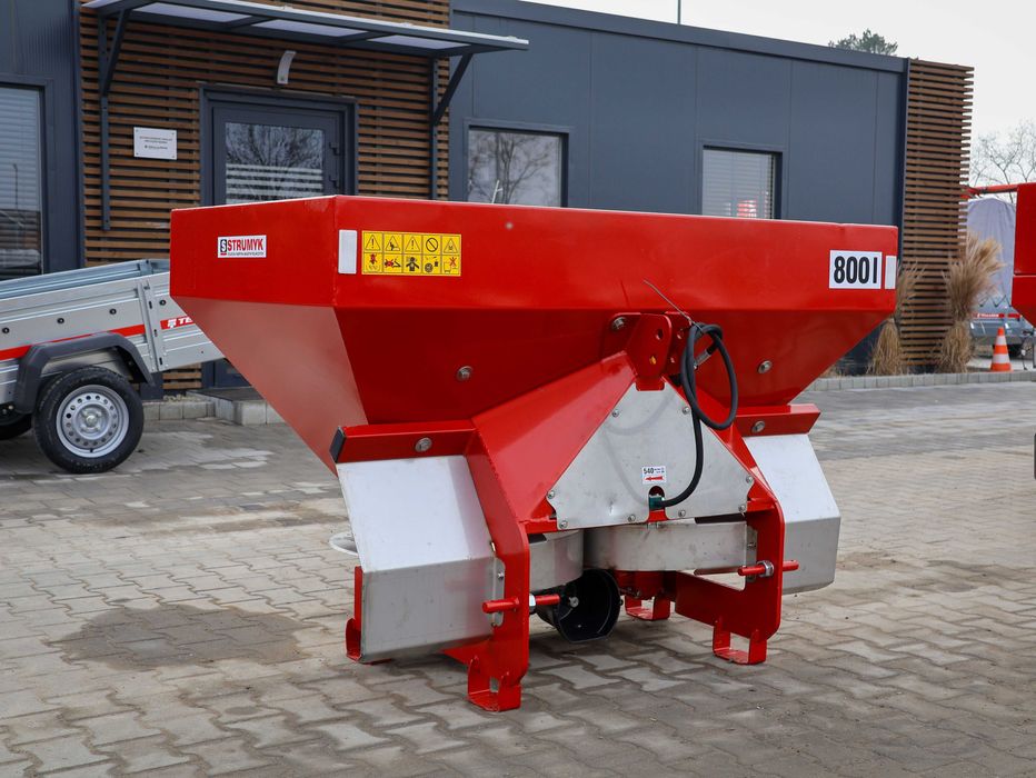 ROZSIEWACZ do nawozu TYTAN firmy Strumyk siewka dwutalerzowy