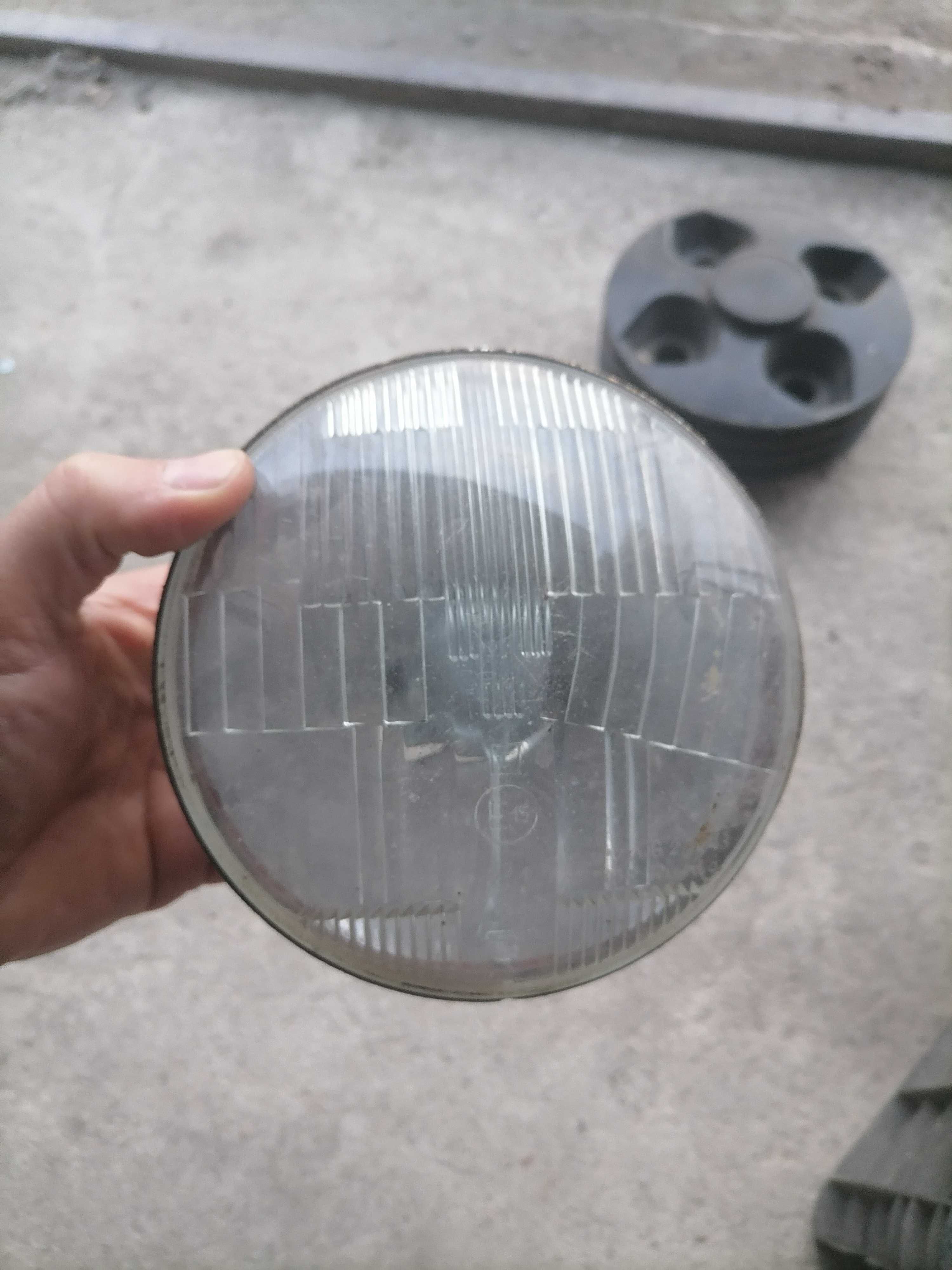 Lampa reflektor  przód polonez fiat 125p zetor ruhla, zelmot, wesem