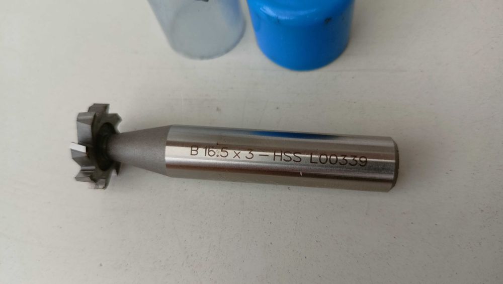 Frez trzpieniowy do rowków DIN 850 - B 16.5 x 3 - HSS DOLFAMEX