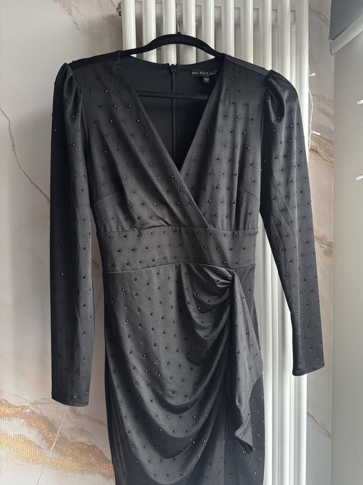 Nowa, elegancja sukienka Guess rozm. S czarna