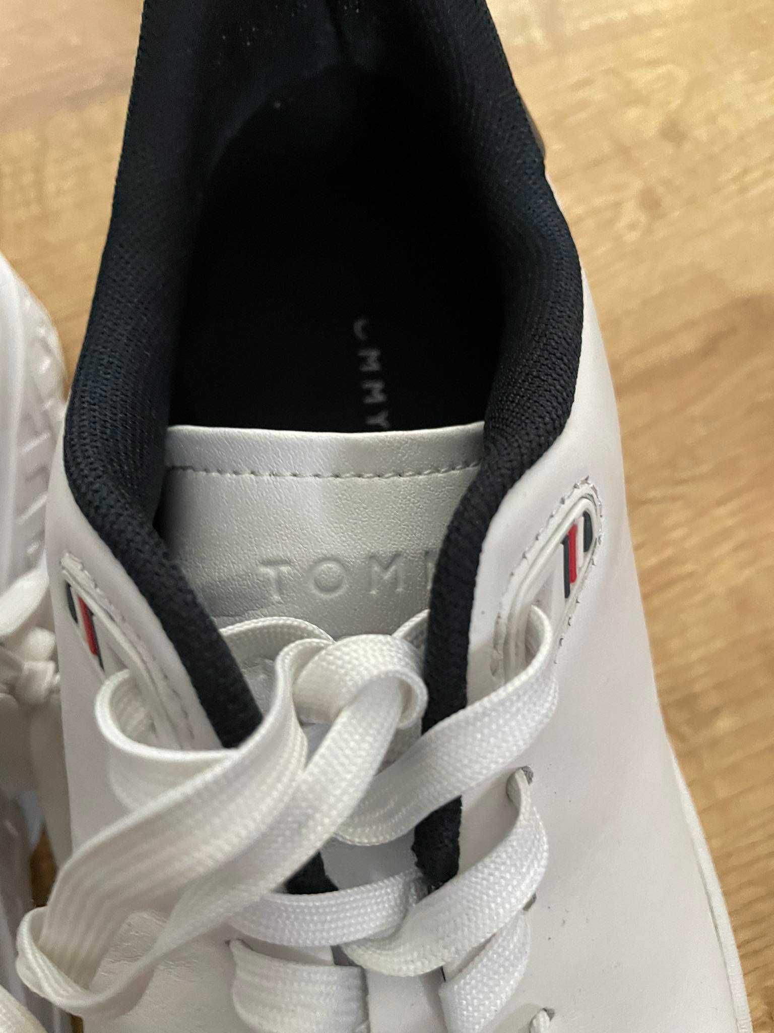 Tommy Hilfiger sneakersy skórzane Modern iconic court białe 41 buty