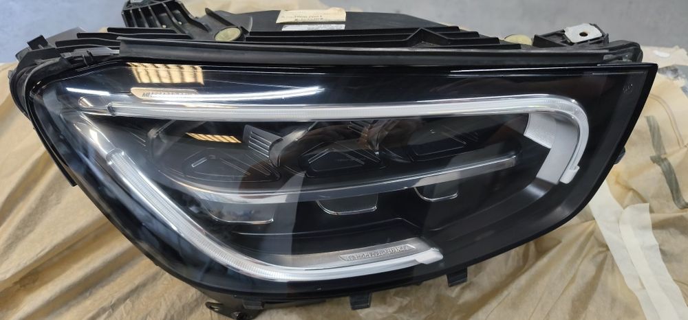 Farol direito Mercedes GLC w253