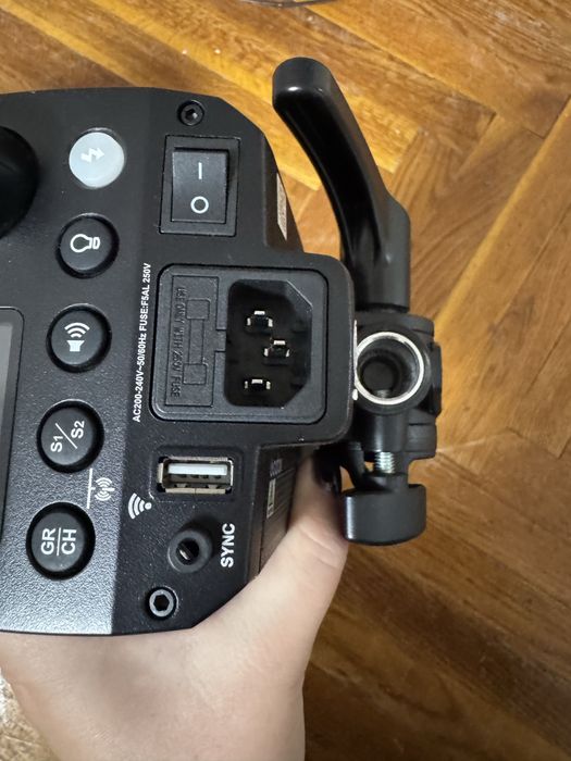 Студійний спалах Godox MS300