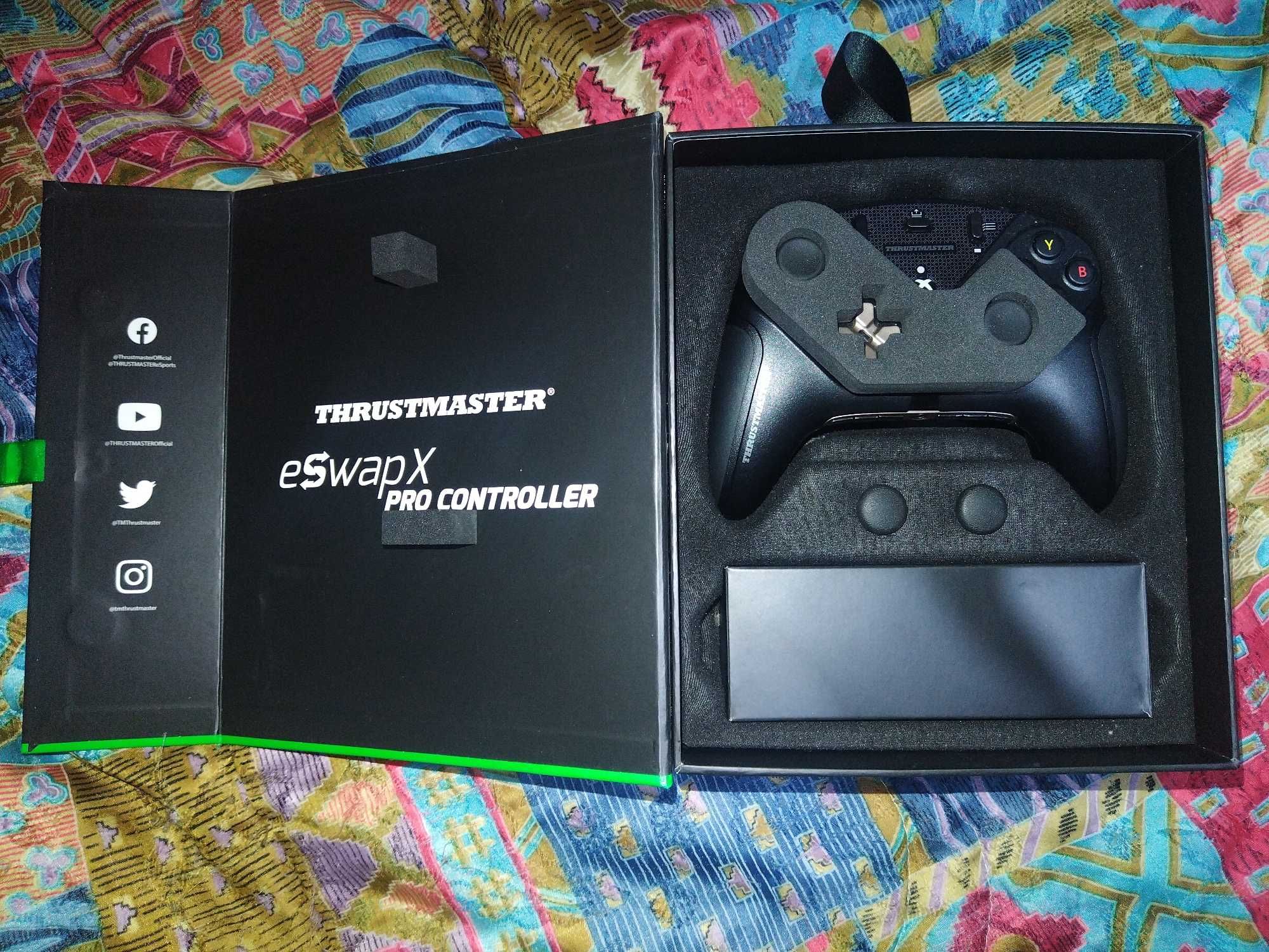 Xbox One 1.5TB. Comando Thrustmaster eswap x pro + Xbox One Hub