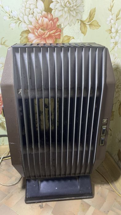 Продается электрообогреватель маслянный б/у