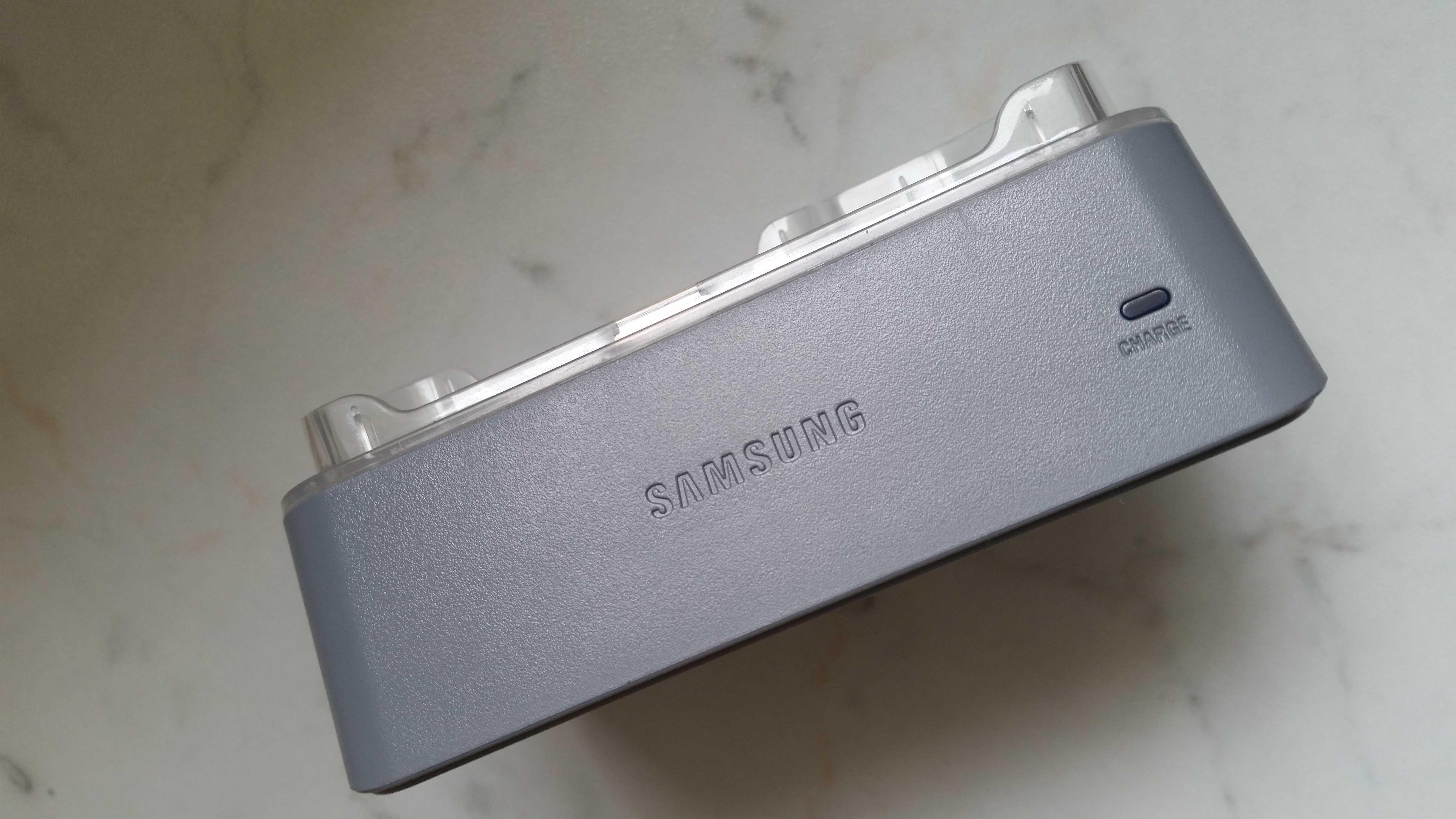 Stacja dokująca SAMSUNG SCC-S5 / Digimax S800