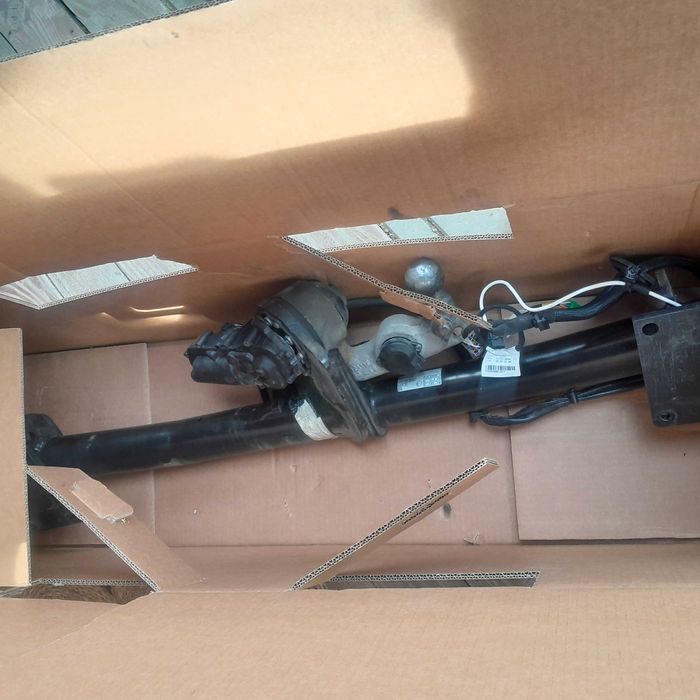 Volvo XC60 2 II hak holowniczy elektryczny