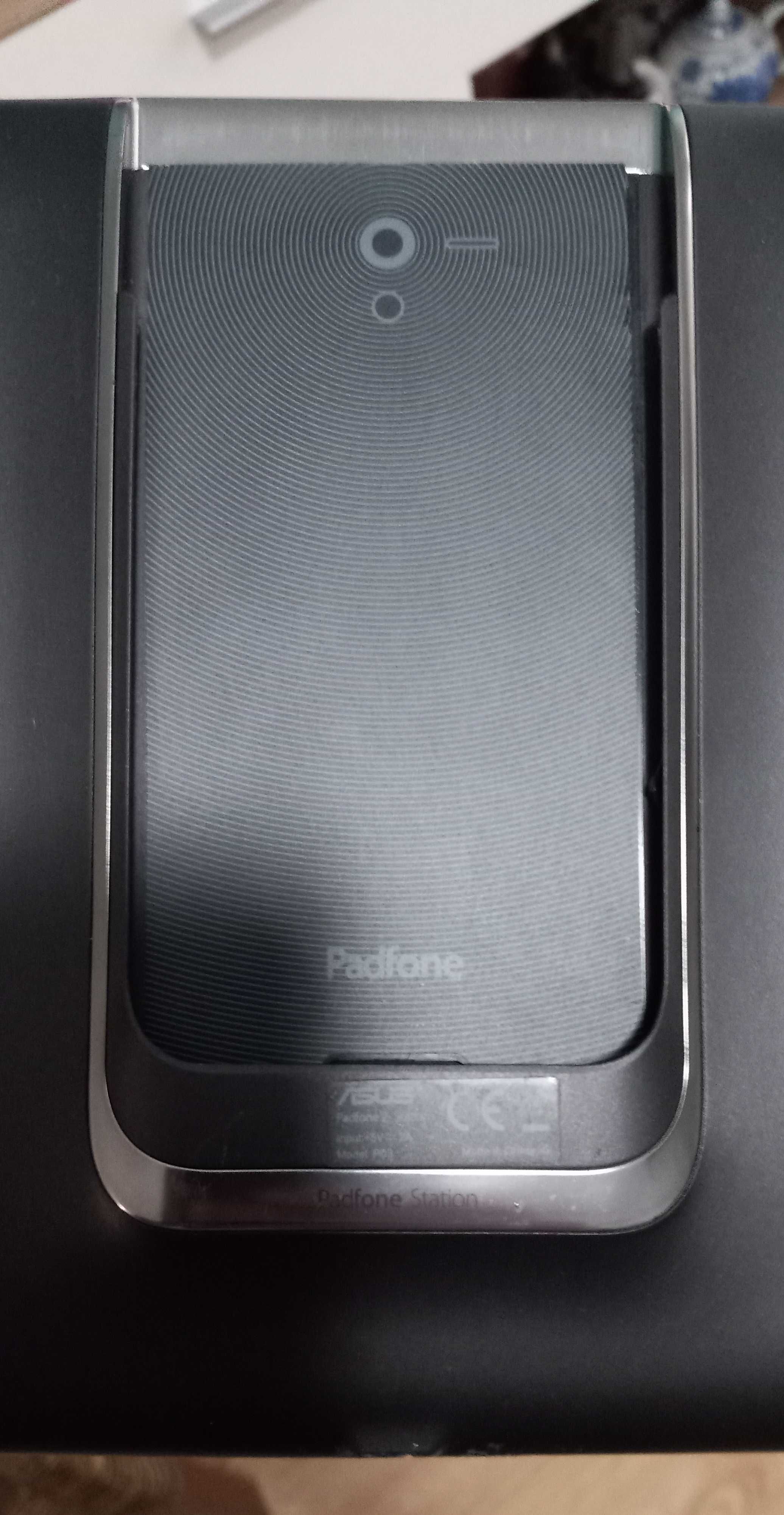 Asus Padfone 2 (transforma o tm num pad)