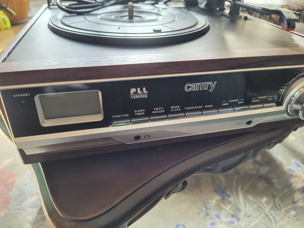 Gramofon Camry 1113 z radiem