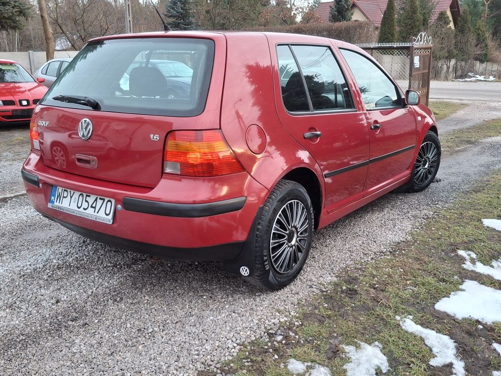 Vw Golf 4 1.6 benzyna Stan bdb do jazdy .