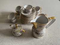 Serviço de café em porcelana