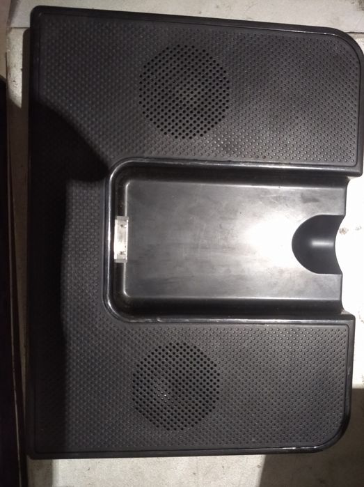 Продам док станцию для Айфона 4