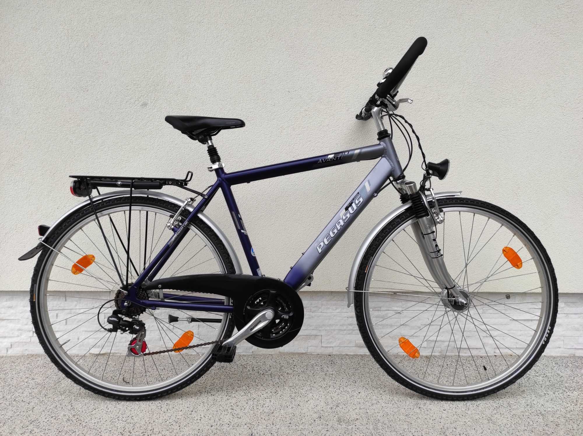 Rower PEGASUS AVANTI - trekking, koła 28, alu, 2x amor, prądnica