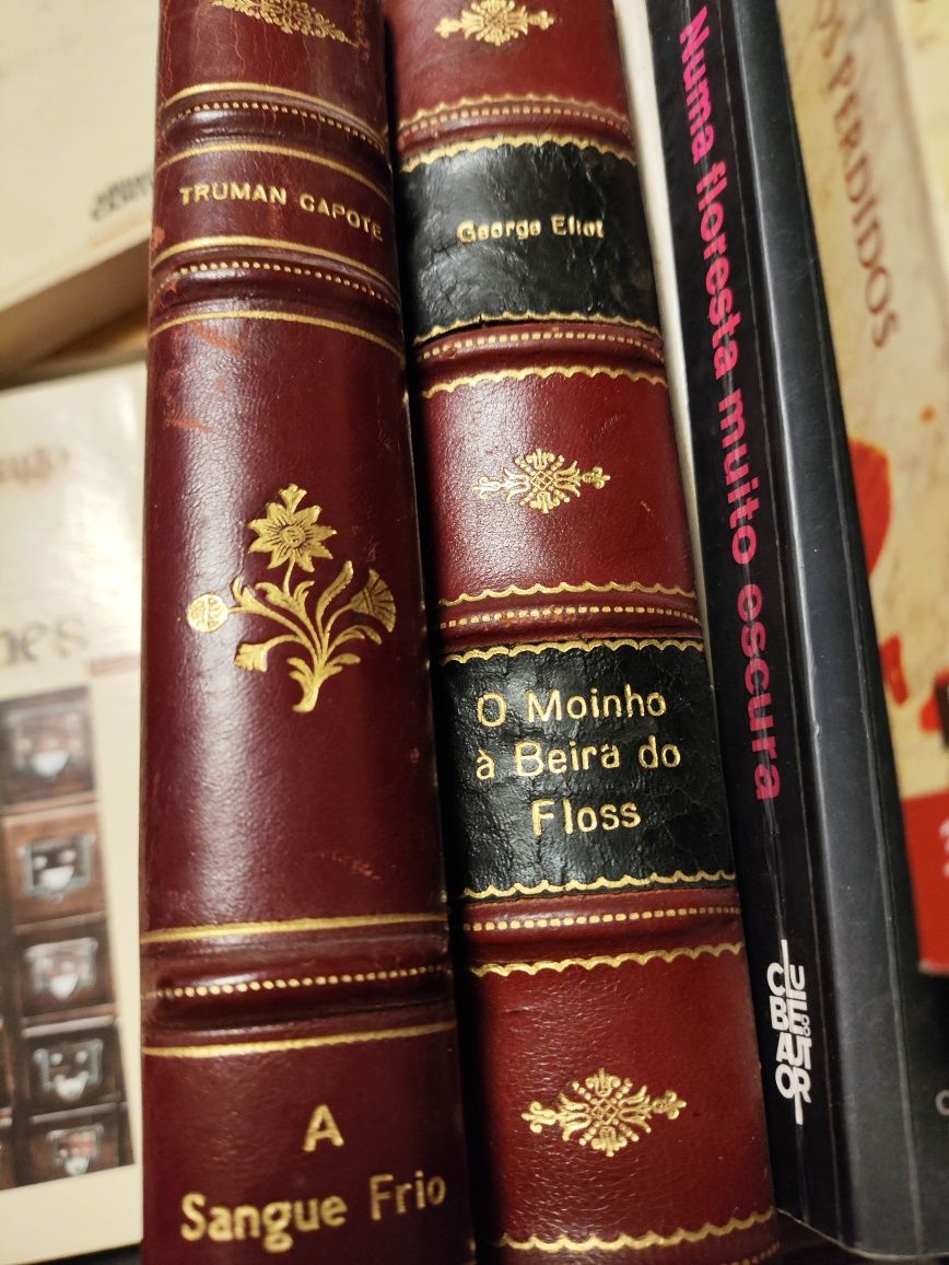 Livros a sangue frio de truman capote e o moinho à beira do floss