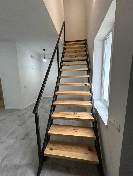 Квадробудинок з новим ремонтом в Бучі за 69000$