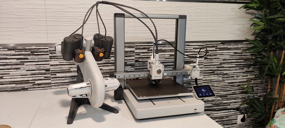 Vendo Impressora 3D bambulab A1