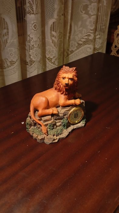 Relógio do Sporting com Leão