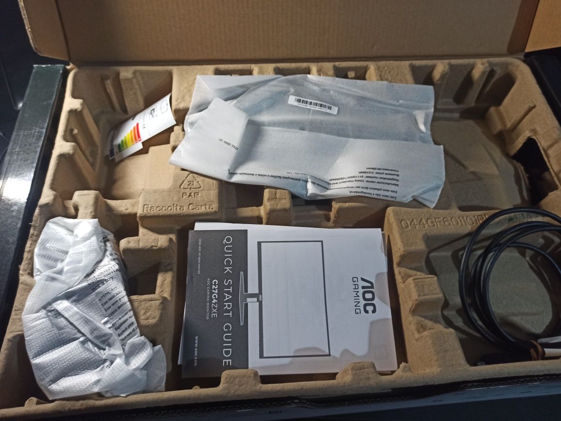 Monitor AOC C27G4ZXE 27" 280 Hz Curvo