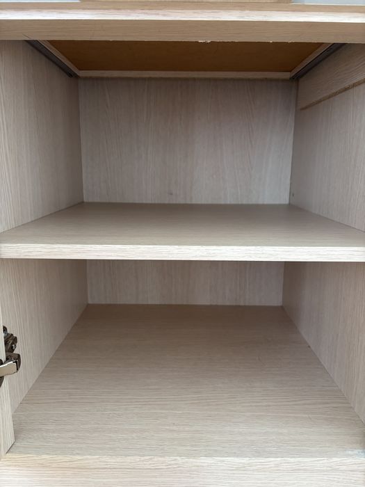 Biurko z zestawu „Strzałka”