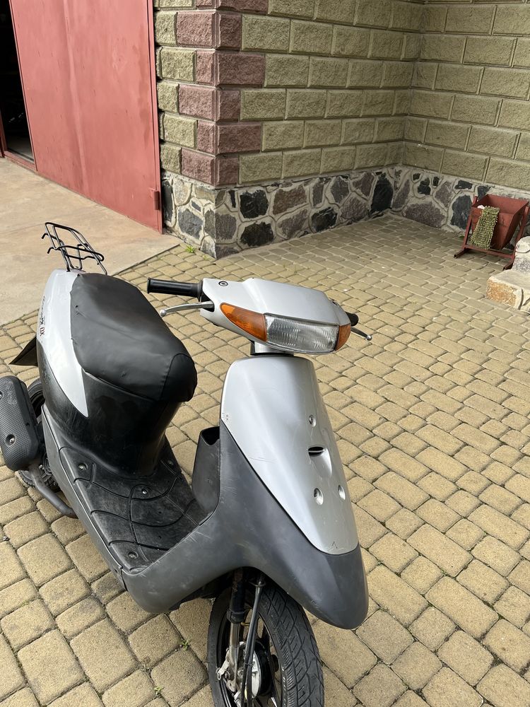 Suzuki lets 2.