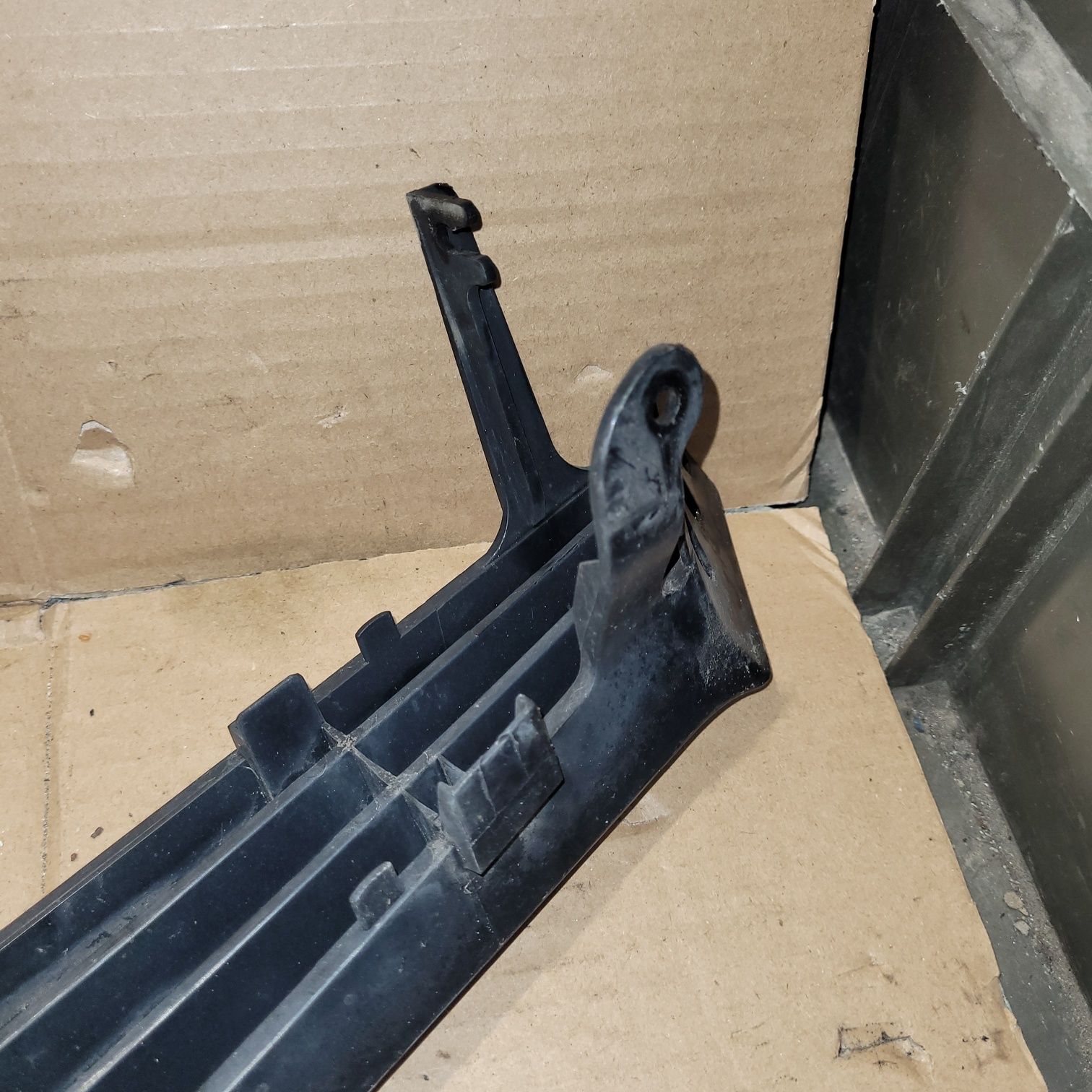 Grill atrapa ford focus mk1 1999r