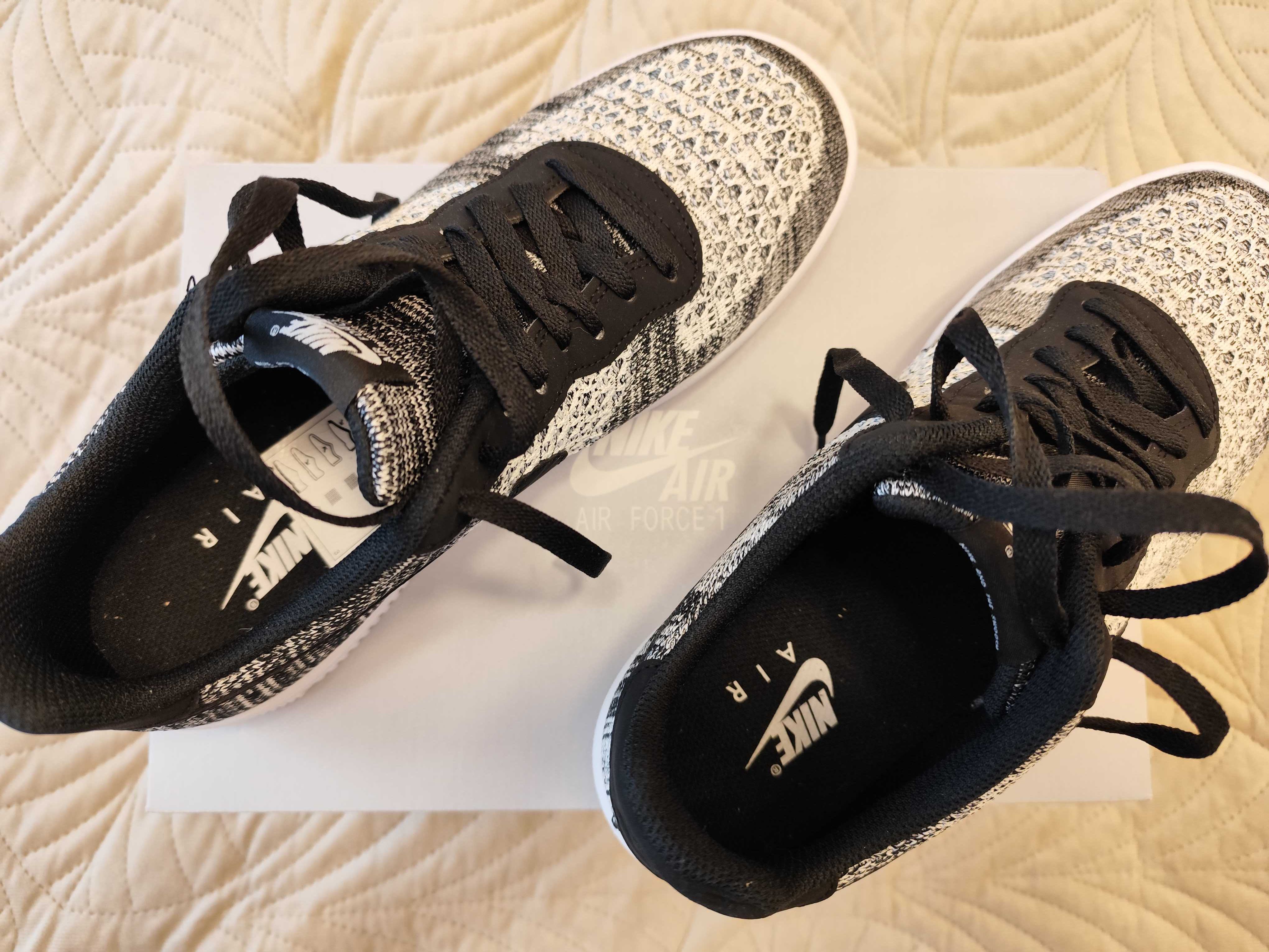 Buty NIKE AIR Force 44/45 czarne białe szare super lekkie