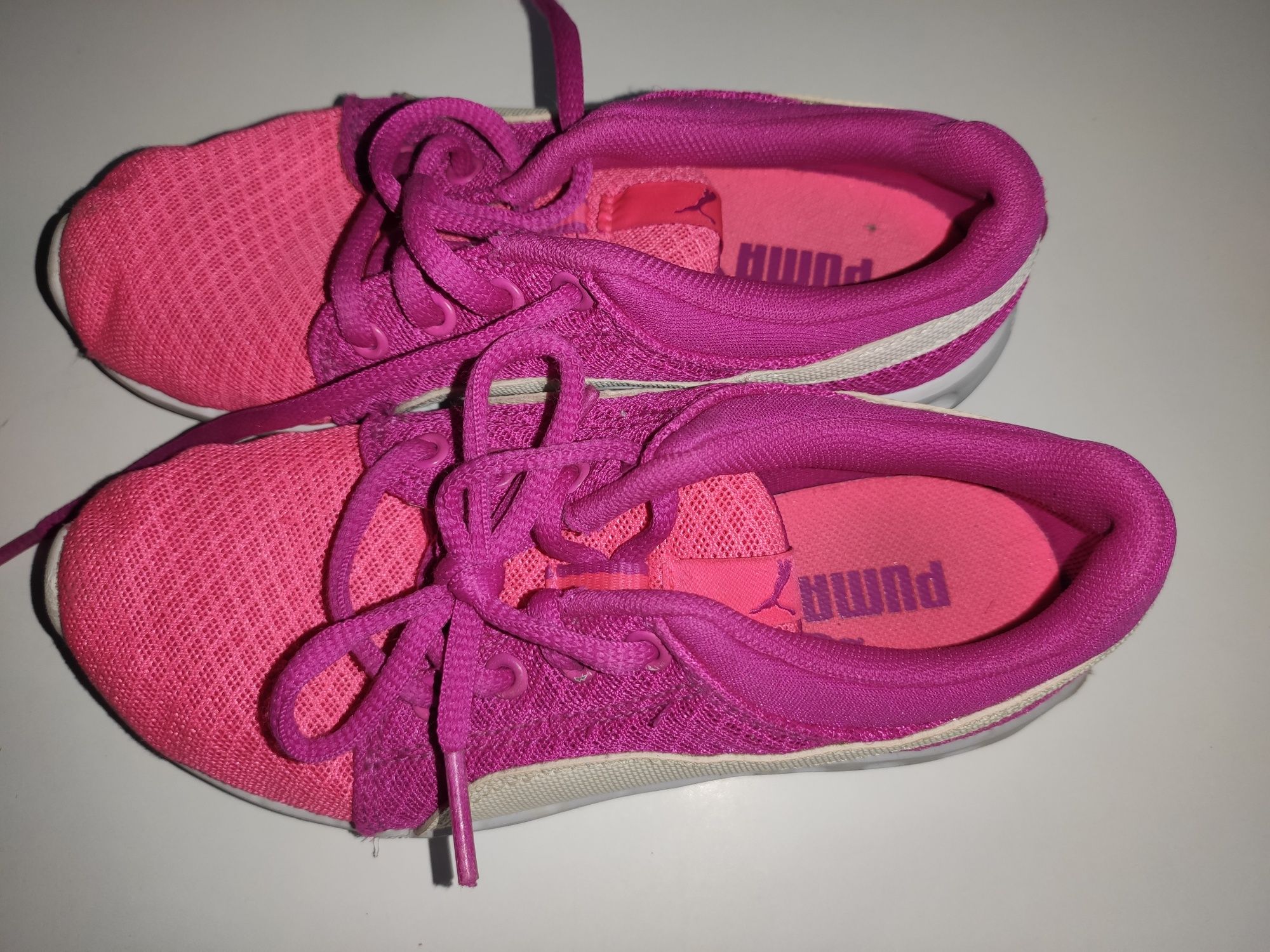 Buty różowe Puma r.31