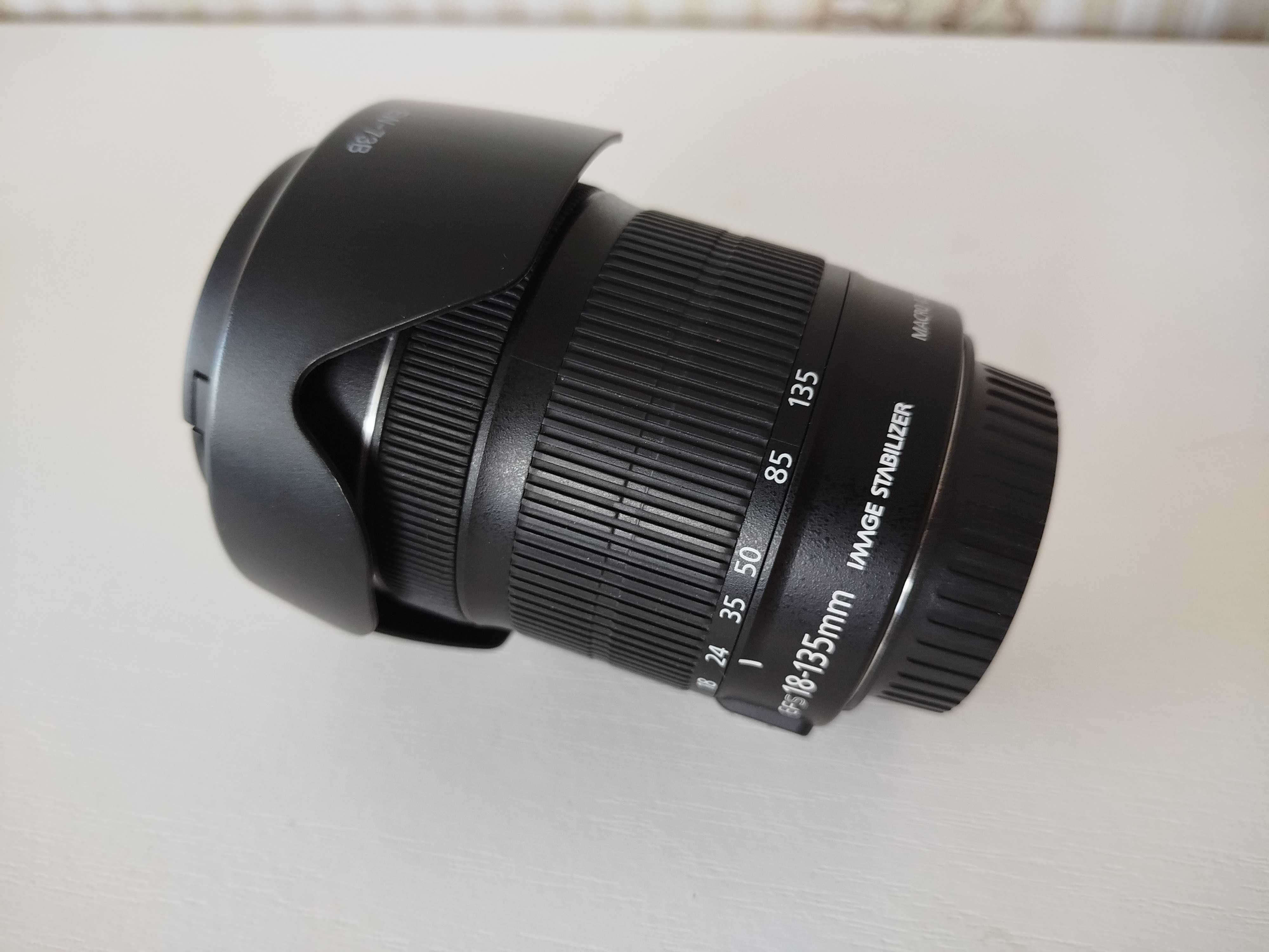 Об'єктив canon 18-135 3.5-5.6 STM