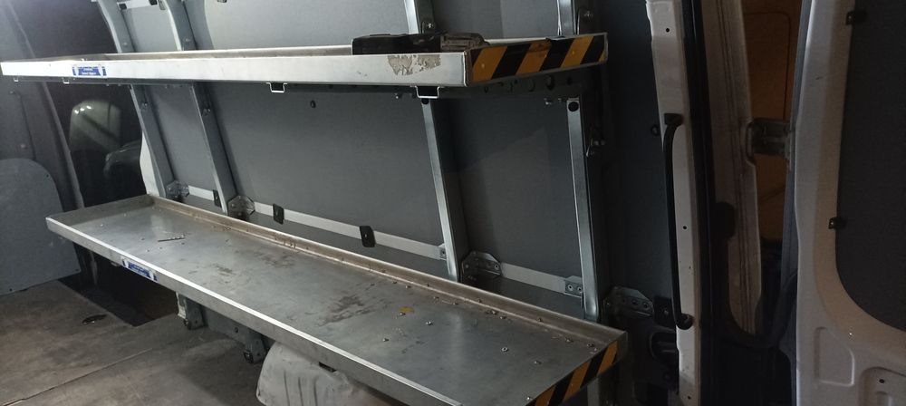 porta blindada entre carga e cabine, Mercedes sprinter