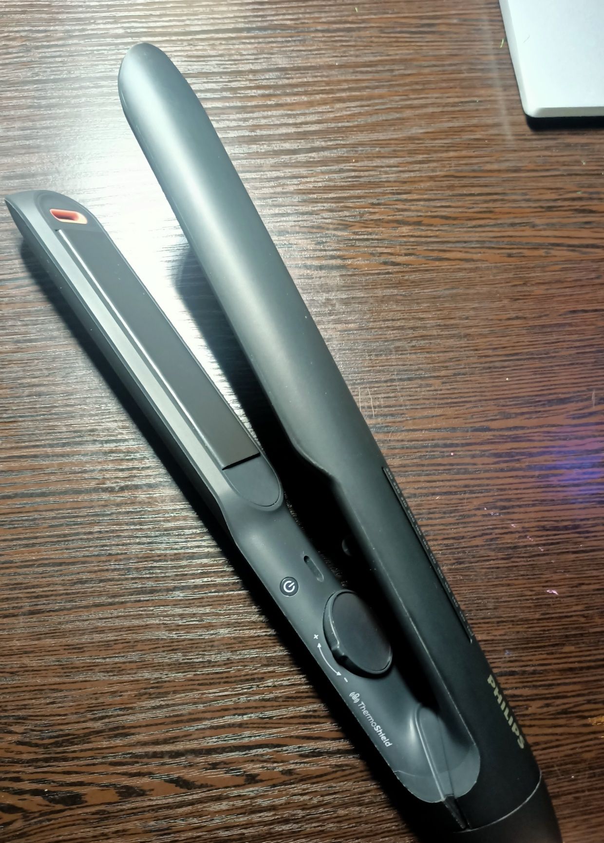 Стайлер, випрямляч для волосся Philips BHS510/00