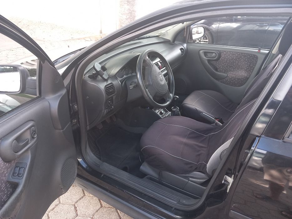 Exelente Opel Corsa 2002
