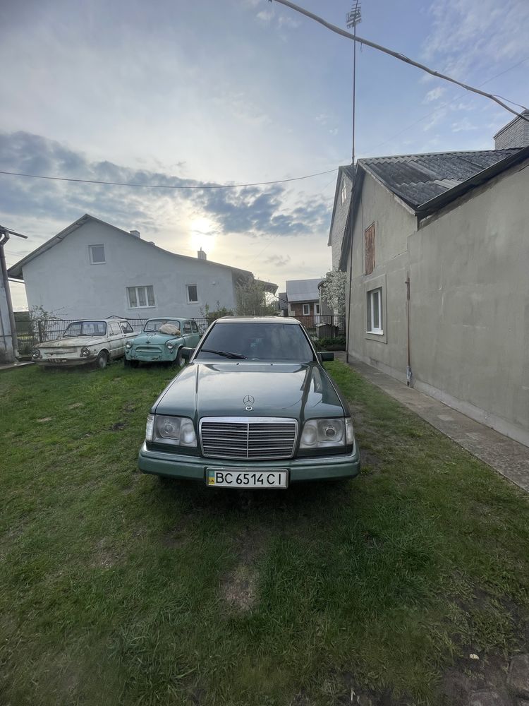 Продам мерседес 124