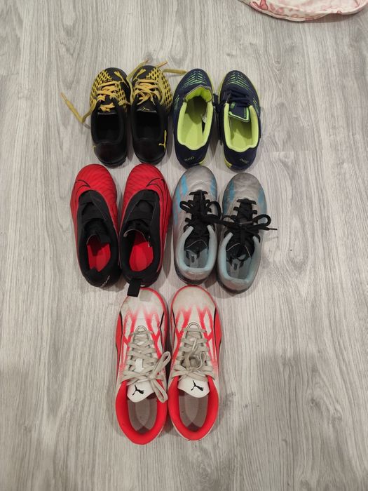 5 pares de chuteiras