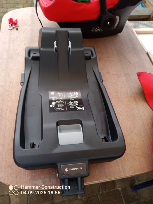 Sprzedam wózek Glamour czerwień złoto plus nowy ISOFIX.