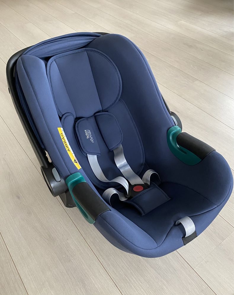 Fotelik nosidełko Britax Romer Baby Safe 3 i-Size