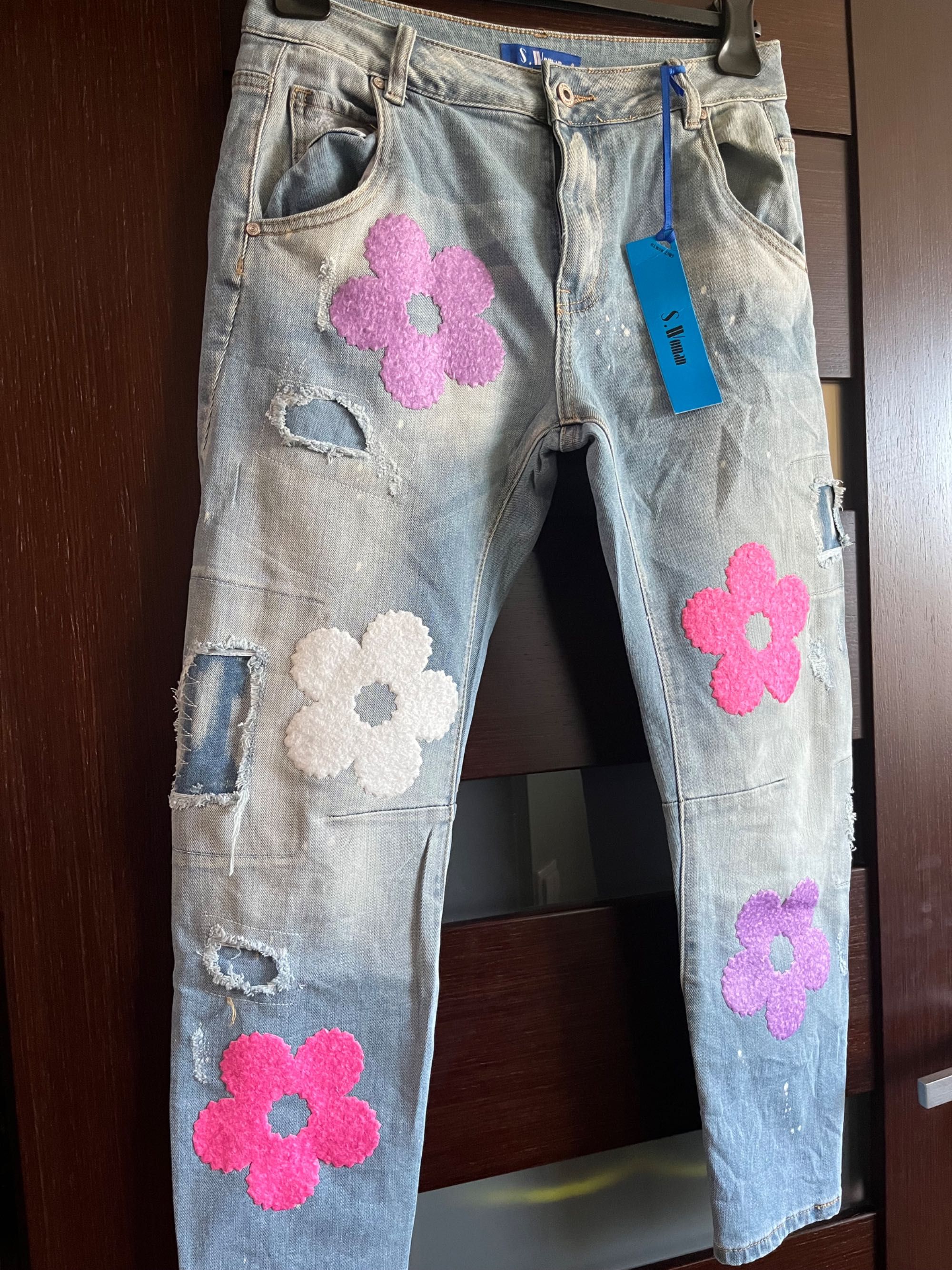 Jeansy kwiaty dywanikowe dżinsy Italy włoskie M NOWOŚĆ