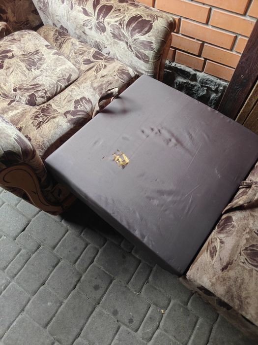 Диван з кріслами